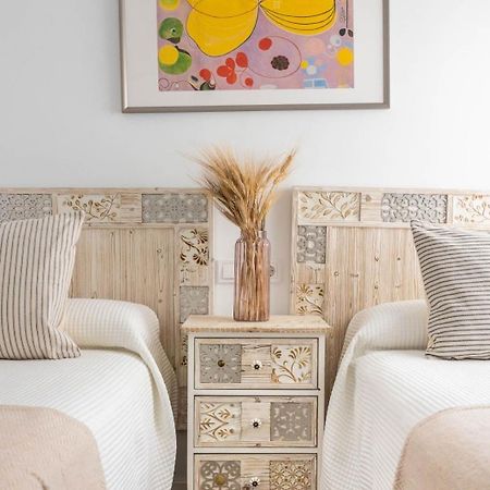 Apartamentos Poemas & Rimas De Becquer Seville Ngoại thất bức ảnh