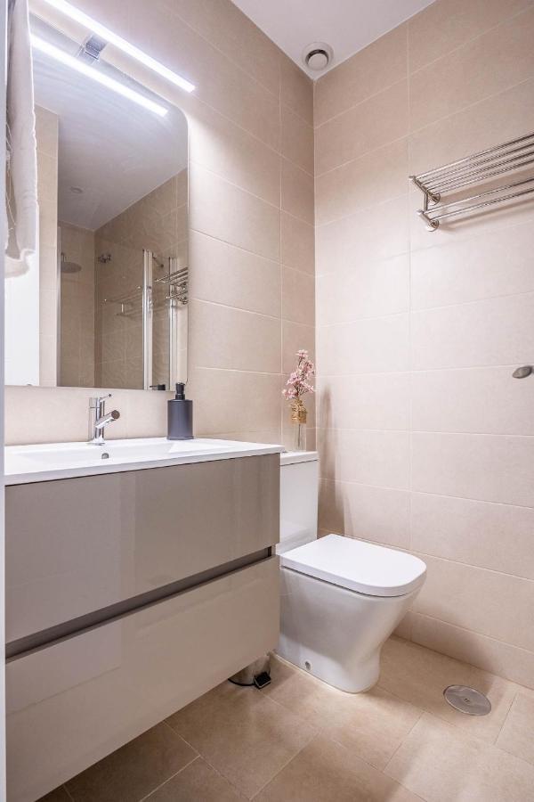 Apartamentos Poemas & Rimas De Becquer Seville Ngoại thất bức ảnh